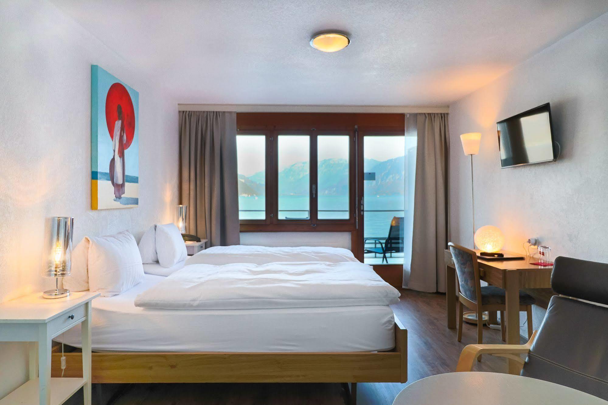 Strandhotel Seeblick Faulensee Dış mekan fotoğraf